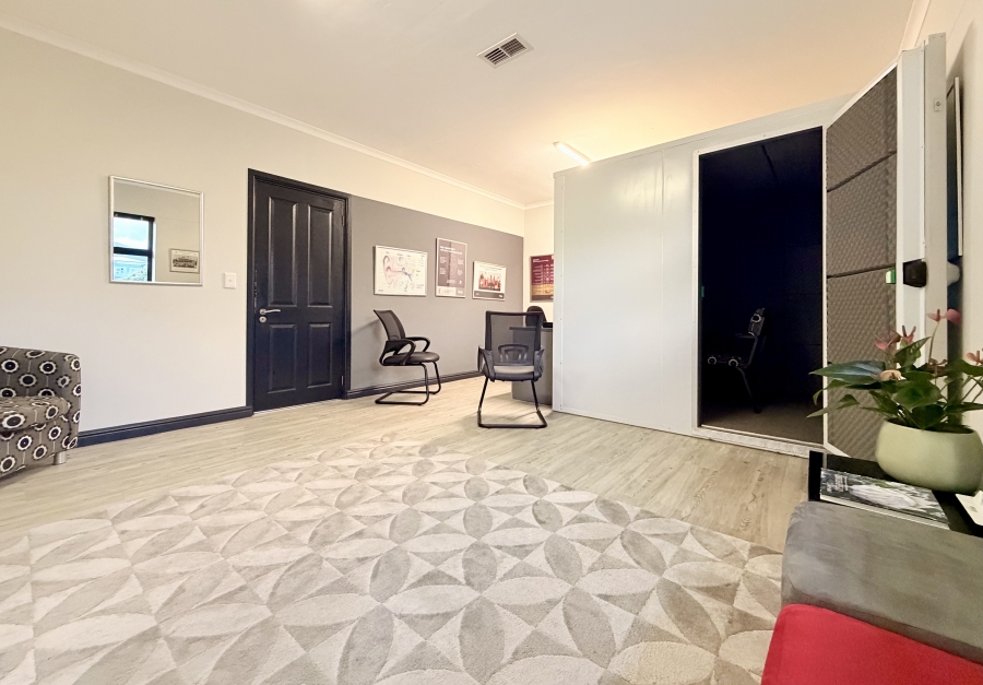 Commercial Property for Sale in Westcliff Western Cape